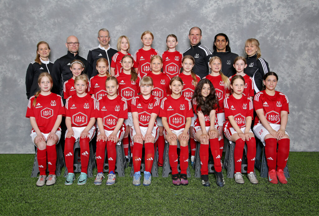 Joukkuekuva tytöt 11 Ilves-Kissat juniorit